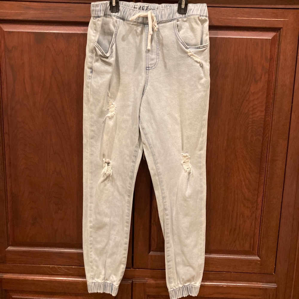 Men’s light denim joggers sz S